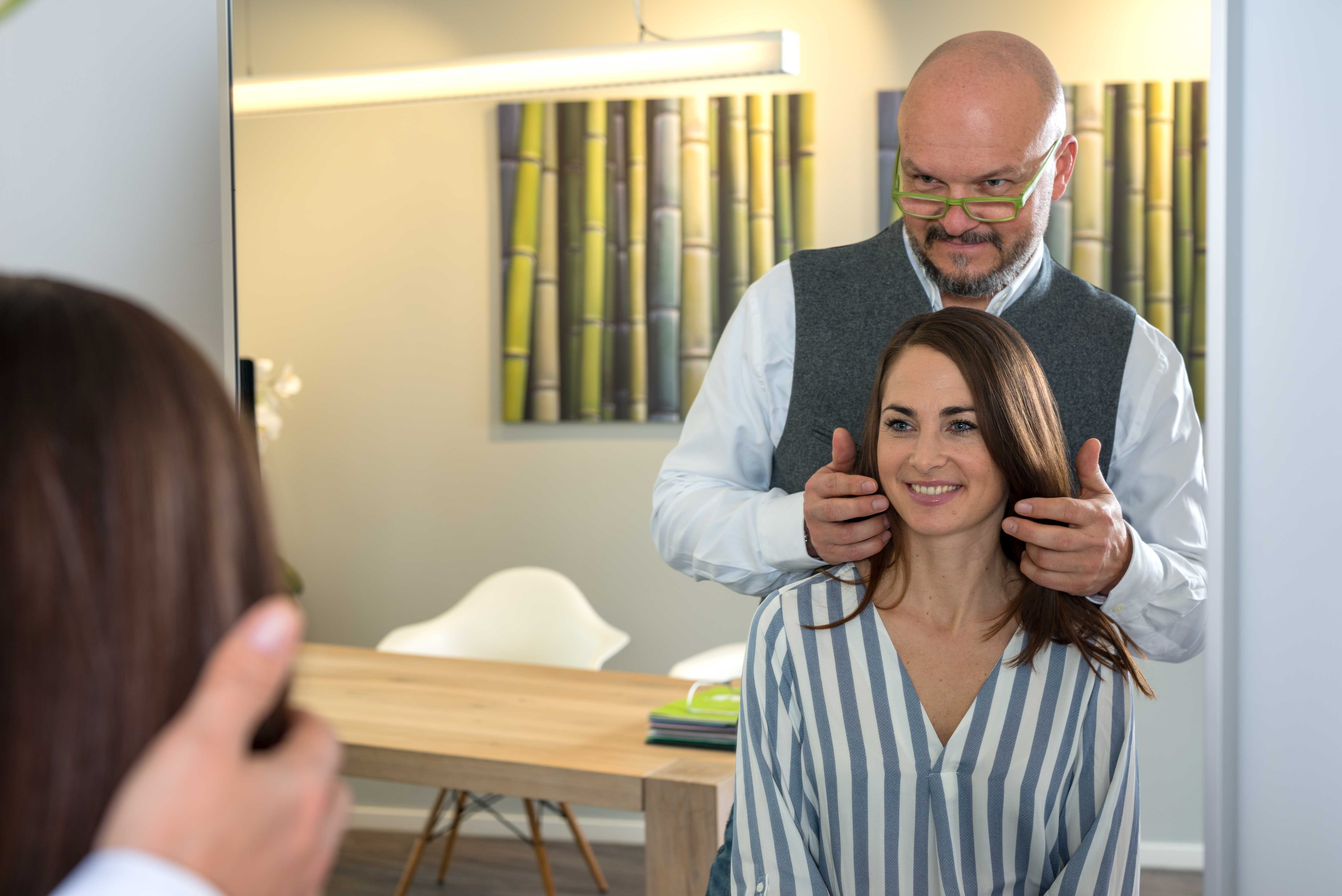 Faltenunterspritzung mit Dr. Peter Neumann