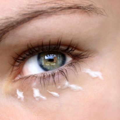 Eine Unterlidstraffung kann den Gesichtsausdruck um Jahre verjüngen